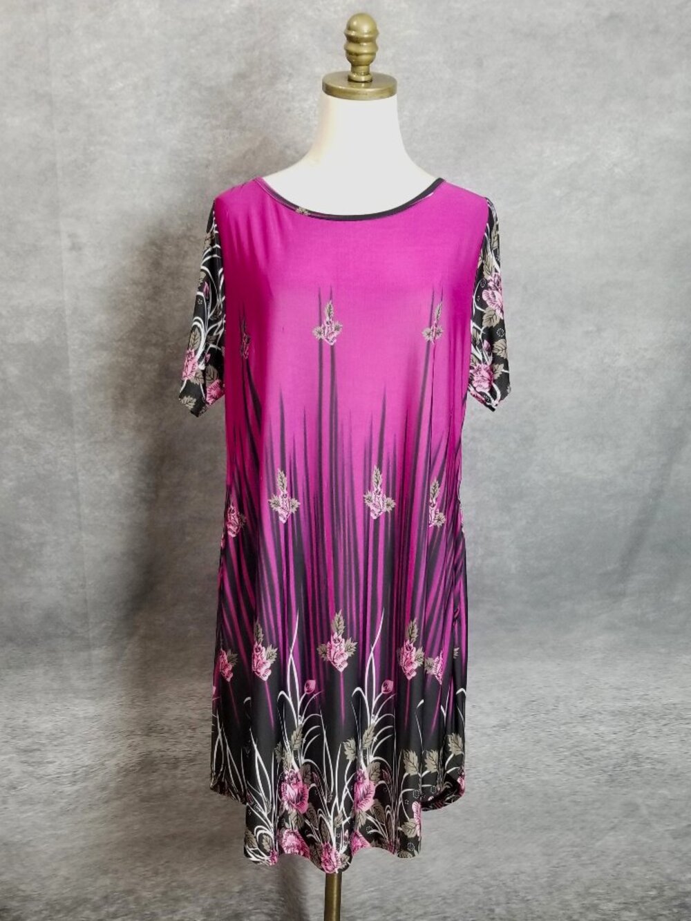 Simply Aster by Firmiana Short Sleeve Dark Pink Floral Tunic Size 1X